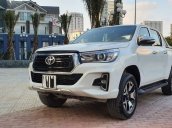 Bán Toyota Hilux 2.8 G Platinum đời 2019, màu trắng, xe nhập như mới