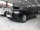 Cần bán lại xe Rolls-Royce Ghost sản xuất năm 2010, màu đen, xe nhập số tự động