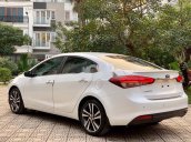 Bán xe Kia Cerato sản xuất năm 2018, màu trắng