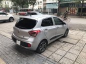 Bán Hyundai Grand i10 năm 2017, màu bạc số sàn giá cạnh tranh