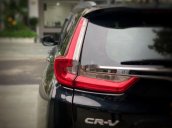 Cần bán gấp Honda CR V đời 2018, màu đen, nhập khẩu như mới, 990tr