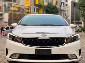 Bán xe Kia Cerato sản xuất năm 2018, màu trắng