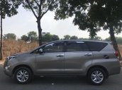 Bán ô tô Toyota Innova năm sản xuất 2016, màu xám