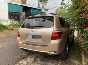 Gia đình bán xe Toyota Highlander năm 2010, màu vàng, xe nhập