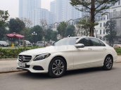 Cần bán Mercedes C200 sản xuất 2017, màu trắng