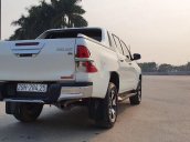 Cần bán lại xe Toyota Hilux 2.8 G Platinum đời 2019, màu trắng, xe nhập chính chủ