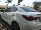 Cần bán gấp Mazda 2 năm 2016, màu trắng như mới, giá chỉ 450 triệu