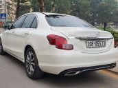 Cần bán Mercedes C200 sản xuất 2017, màu trắng