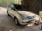 Cần bán lại xe Toyota Innova G đời 2006, màu bạc, nhập khẩu nguyên chiếc xe gia đình