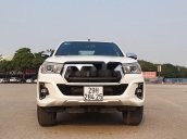 Cần bán lại xe Toyota Hilux 2.8 G Platinum đời 2019, màu trắng, xe nhập chính chủ