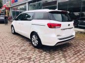 Bán Kia Sedona sản xuất năm 2016, màu trắng còn mới