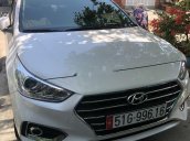 Bán xe Hyundai Accent năm sản xuất 2019, màu trắng chính chủ, giá tốt