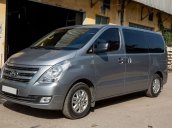 Cần bán lại xe Hyundai Starex 2017, màu xám còn mới