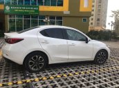 Cần bán gấp Mazda 2 năm 2016, màu trắng như mới, giá chỉ 450 triệu