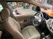 Cần bán gấp Toyota Innova đời 2015 còn mới