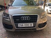 Cần bán lại xe Audi Q5 2.0 AT năm 2011, màu nâu, xe nhập 