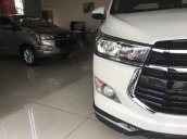 Innova Venturer bản cao cấp tiện nghi cho gia đình, khuyến mãi ngập tràn trong tháng 5/2020