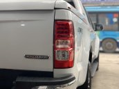 Bán xe Chevrolet Colorado High Country đời 2017, màu trắng, nhập khẩu, 615 triệu