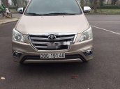 Cần bán xe Toyota Innova đời 2014, giá cạnh tranh