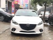 Cần bán gấp Mazda 3 AT sản xuất 2015, màu trắng 