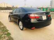 Cần bán lại xe Toyota Camry 2.0E năm sản xuất 2017, màu đen, 820tr