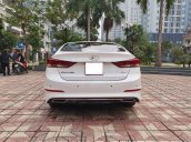 Cần bán gấp Hyundai Elantra năm 2016, màu trắng xe gia đình giá 475 triệu đồng