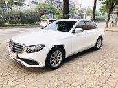 Bán ô tô Mercedes E200 2017, màu trắng số tự động