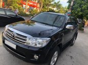 Bán Toyota Fortuner V 2011, màu đen số tự động, giá 476tr