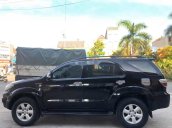 Bán Toyota Fortuner V 2011, màu đen số tự động, giá 476tr