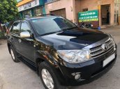 Bán Toyota Fortuner V 2011, màu đen số tự động, giá 476tr