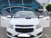 Bán Chevrolet Cruze đời 2017, màu trắng số sàn