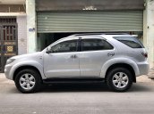 Bán Toyota Fortuner G đời 2011, màu bạc còn mới