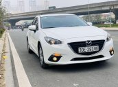 Cần bán lại xe Mazda 3 sản xuất năm 2017, màu trắng