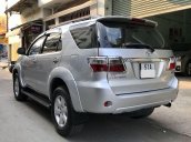 Bán Toyota Fortuner G đời 2011, màu bạc còn mới