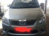 Bán xe Toyota Innova năm sản xuất 2013, màu bạc xe gia đình, giá tốt