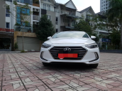 Cần bán gấp Hyundai Elantra sản xuất 2016 giá cạnh tranh