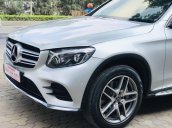 Trúc Anh Auto cần bán gấp Mercedes GLC 300 sản xuất năm 2017, màu bạc