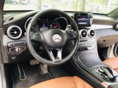 Trúc Anh Auto cần bán gấp Mercedes GLC 300 sản xuất năm 2017, màu bạc