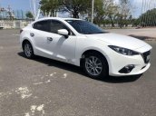 Cần bán gấp Mazda 3 đời 2015, màu trắng, chính chủ 