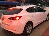 Bán xe Mazda 3 đời 2019, màu trắng, giá 675tr
