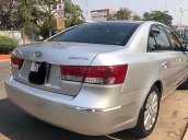 Cần bán lại xe Hyundai Sonata đời 2009, màu bạc, nhập khẩu xe gia đình