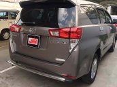 Bán ô tô Toyota Innova 2.0E sản xuất 2017, màu nâu, giá 660tr