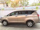 Bán ô tô Toyota Innova 2.0E sản xuất 2017, màu nâu, giá 660tr