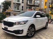 Cần bán Kia Sedona 2.2L DATH năm sản xuất 2018, màu trắng số tự động