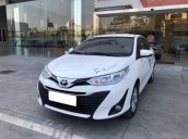Bán Toyota Vios 1.5E CVT 2019 trắng, lướt 2.575km, HCM