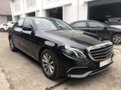 Bán Mercedes E200 năm sản xuất 2019, màu đen, xe như mới