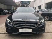 Bán Mercedes E200 năm sản xuất 2019, màu đen, xe như mới