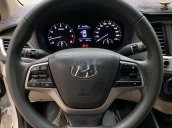 Cần bán xe Hyundai Accent năm sản xuất 2019, màu trắng