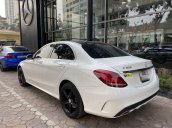 Cần bán lại xe Mercedes C300 AMG đời 2016, màu trắng