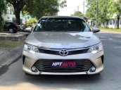 Bán Toyota Camry sản xuất 2015 giá cạnh tranh